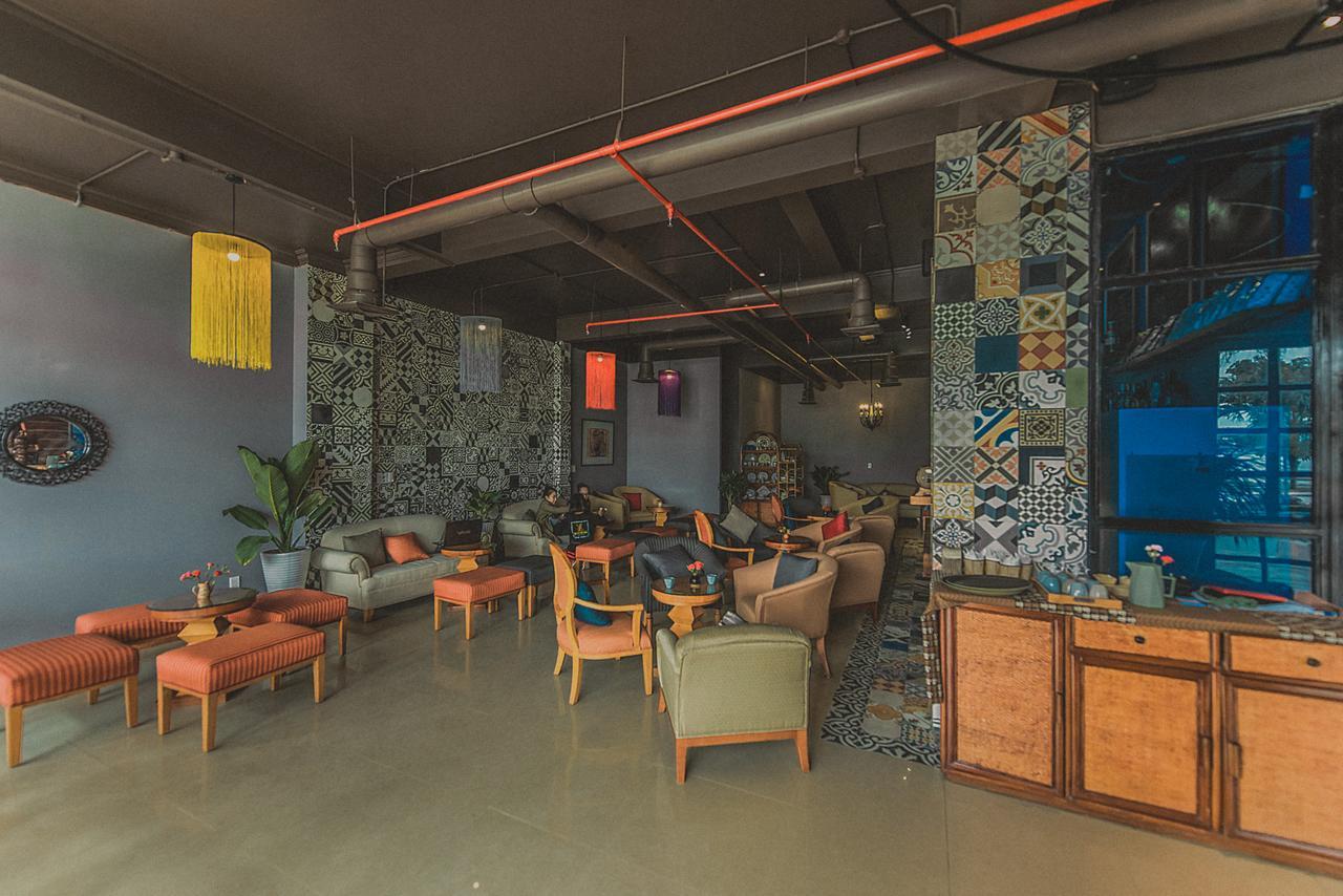 Geminai Hotel & Cafe Dong Hoi Dış mekan fotoğraf