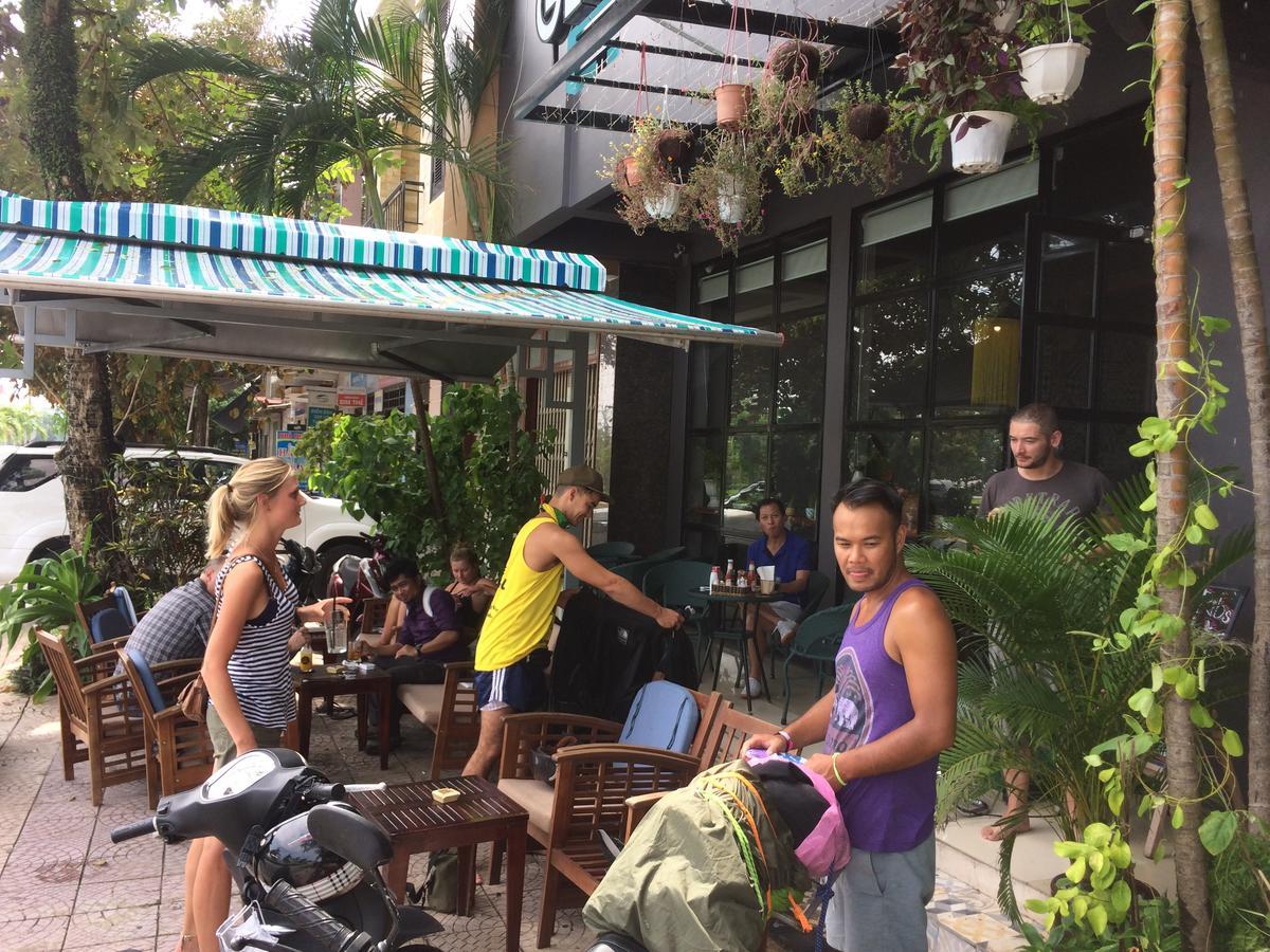 Geminai Hotel & Cafe Dong Hoi Dış mekan fotoğraf